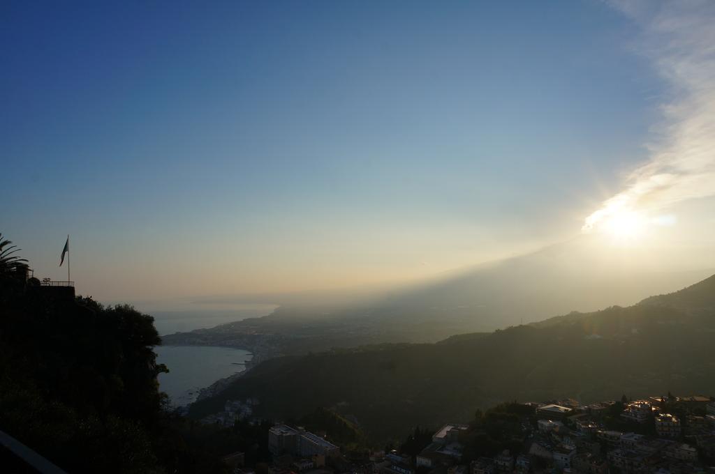 Sunshine Apartment Taormina Kültér fotó